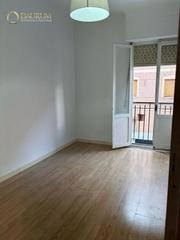 Appartamento  Arturo salvetti pardo. Oportunidad de vivienda de 4 dormitorios en venta en elche