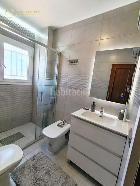 Foto fb1f85bb-2bd7-4065-b559-e8db996f80e1. Casa a schiera con riscaldamento parcheggio piscina in Campello (el)