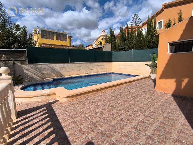 Foto 899c68b2-7a64-4f1f-8720-d3a3fa62ba9b. Casa amb aparcament piscina a Centro Mutxamel
