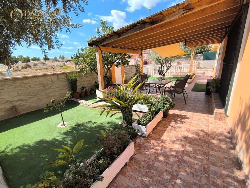 Foto b02873a6-9ddd-4d6d-9dc0-9c4d84aa2f76. Casa amb aparcament piscina a Centro Mutxamel