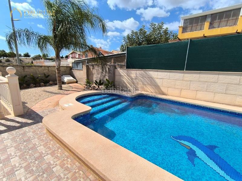 Foto d5bc8e79-f3b0-43a8-958c-f7268c2f7509. Casa amb aparcament piscina a Centro Mutxamel