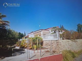 Maison  Peña las aguilas, 10. Estupenda vivienda de 5 dormitorios en elche