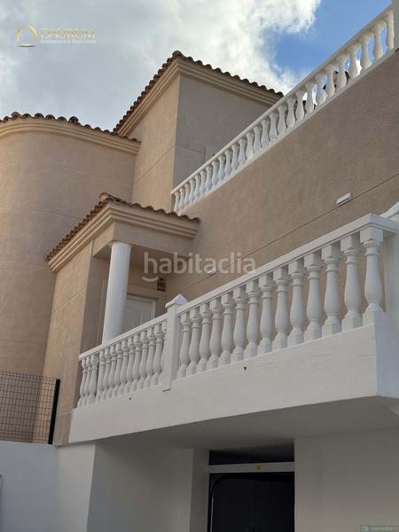 Foto 7216557b-bea3-4346-9612-e07e989dad11. Casa fantástica vivienda de 3 dormitorios en campello en Campello (el)