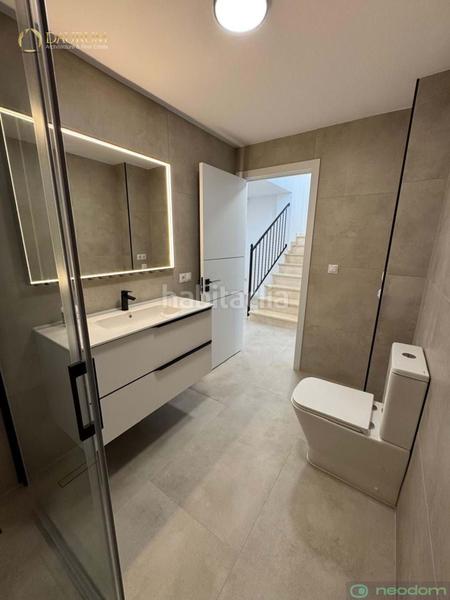 Foto 7a9fa3fc-2077-45b8-b09b-1254928c160e. Casa fantástica vivienda de 3 dormitorios en campello en Campello (el)