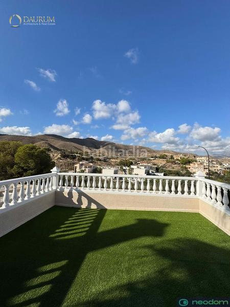 Foto bbdc2a5c-f0c1-4a43-a887-3eef101d64f8. Casa fantástica vivienda de 3 dormitorios en campello en Campello (el)