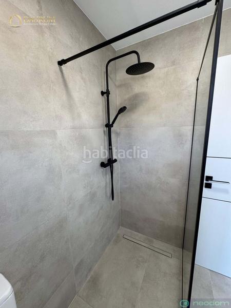 Foto ef19d582-7421-4333-a640-3a88acc7ce73. Casa fantástica vivienda de 3 dormitorios en campello en Campello (el)