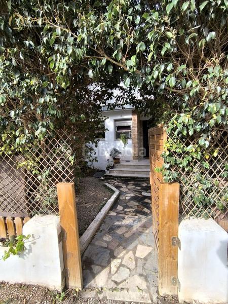 Foto 6fd28270-b22b-4b20-8d56-6955ca3954ba. Chalet with parking in Cabo de las Huertas Alicante