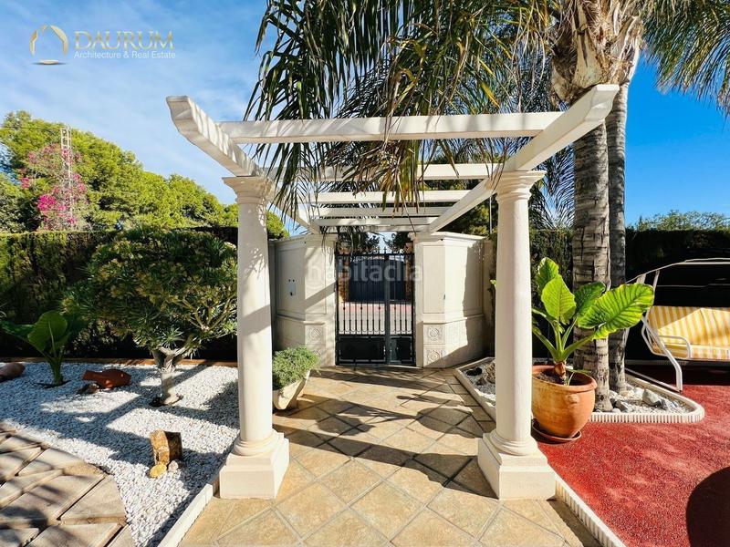 Foto 8fb376a5-11d3-41e6-9133-5fb479e6e690. Maison avec parking piscine dans Sol y Luz Sant Vicent del Raspeig