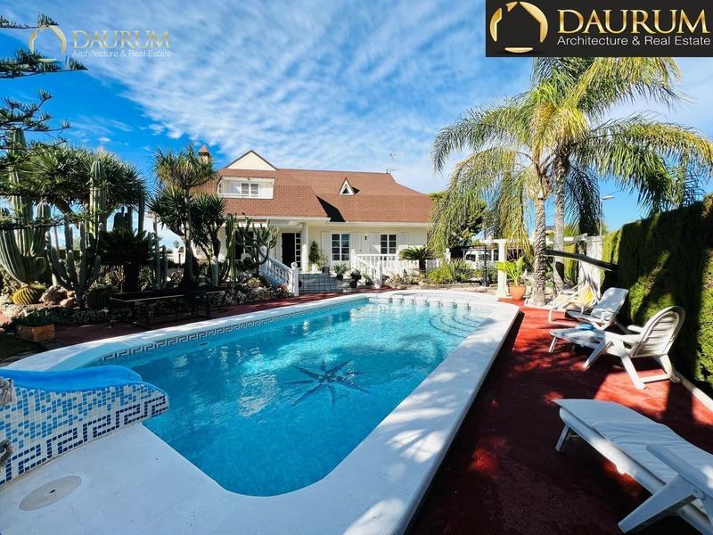 Foto cdabd08f-3e5e-48b3-910d-c2c7dc3f218f. Maison avec parking piscine dans Sol y Luz Sant Vicent del Raspeig