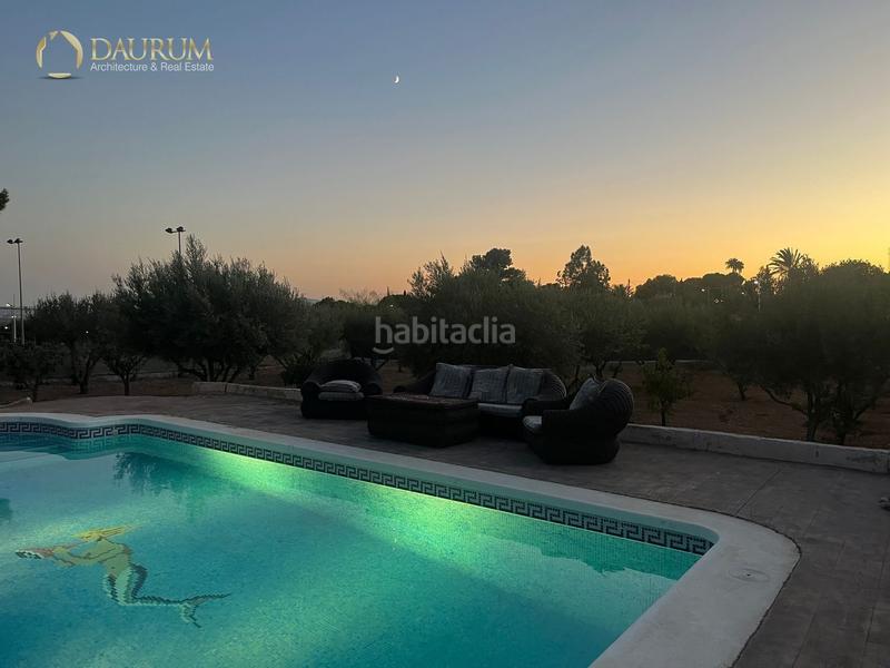 Foto 1392670c-08cb-4aa0-b387-6d1b347bf389. Chalet con riscaldamento parcheggio piscina in Peña de las Águilas Elche / Elx