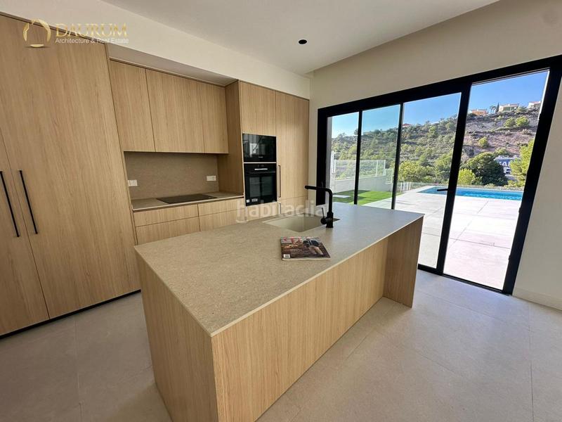 Foto d055ed49-89f5-4738-acbb-7c32954f87a9. Casa con riscaldamento parcheggio piscina in balcón de Finestrat-terra marina Finestrat