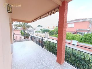 Chalet  Ponoig. Fantástico chalet independiente de 6 dormitorios en polop