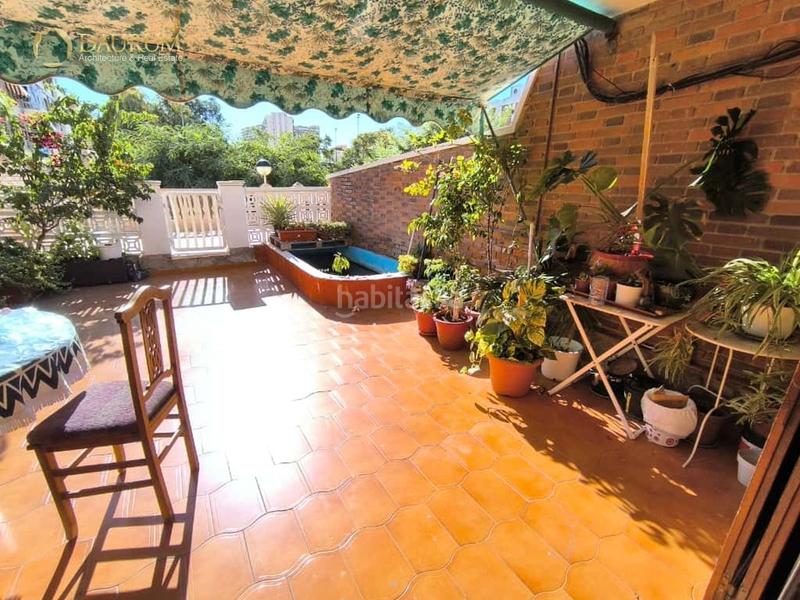 Foto 1a9e0f77-5acc-4e0c-b91b-e73a0f631058. Casa a schiera con parcheggio in San Blas Alicante