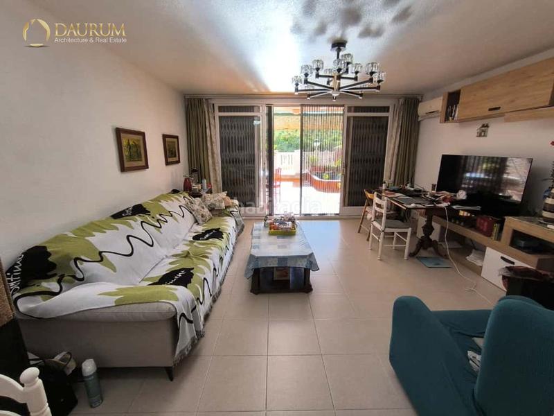 Foto 24f4e3fc-546d-4bb4-991e-e8012e52bca2. Casa a schiera con parcheggio in San Blas Alicante