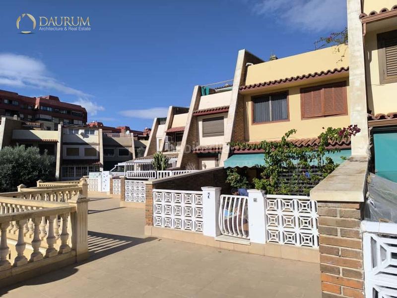 Foto ae578846-b7af-4ce2-a07c-615cea1c086f. Casa a schiera con parcheggio in San Blas Alicante