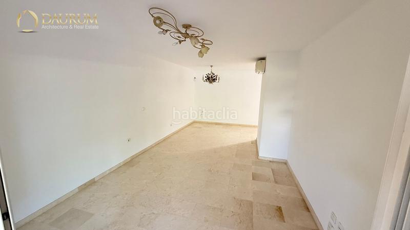 Foto 215cf50f-e7e7-4988-b2da-e8951b712602. Doppelhaus mit parking pool in Alicante golf Alicante