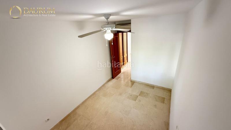 Foto 724e9fc1-061c-403b-9591-1ac296761218. Doppelhaus mit parking pool in Alicante golf Alicante