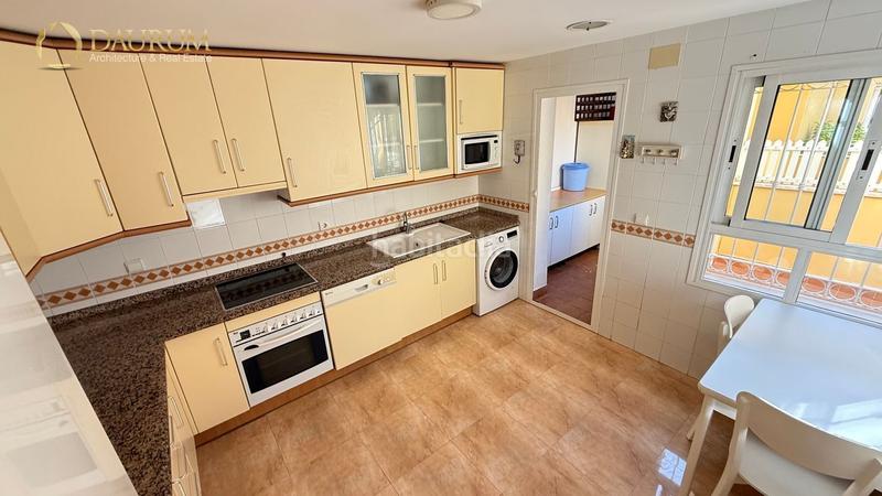 Foto a931332c-c77f-414c-8c5a-d1496aae1466. Doppelhaus mit parking pool in Alicante golf Alicante