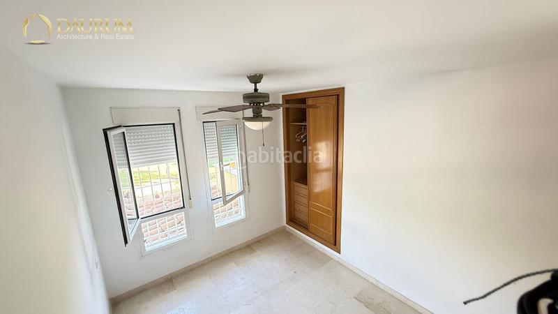 Foto fbed5328-e9bf-49b0-8847-20c4e8d880fe. Doppelhaus mit parking pool in Alicante golf Alicante