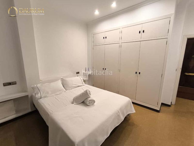 Foto c458f956-ad00-42b4-a0a3-526d93877b26. Etagenwohnung in Casco Antiguo - Sta. Cruz - Ayuntamiento Alicante