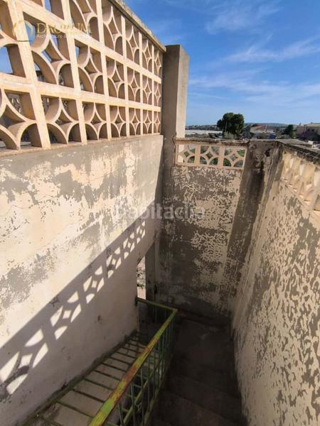 Foto c2acda18-a519-4bb5-9620-372b3d729a79. Casa fantástica vivienda de 3 dormitorios a reformar en rebolledo en Alicante