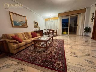 Pis  De los luceros. Estupenda vivienda de 3 dormitorios en el centro de alicante