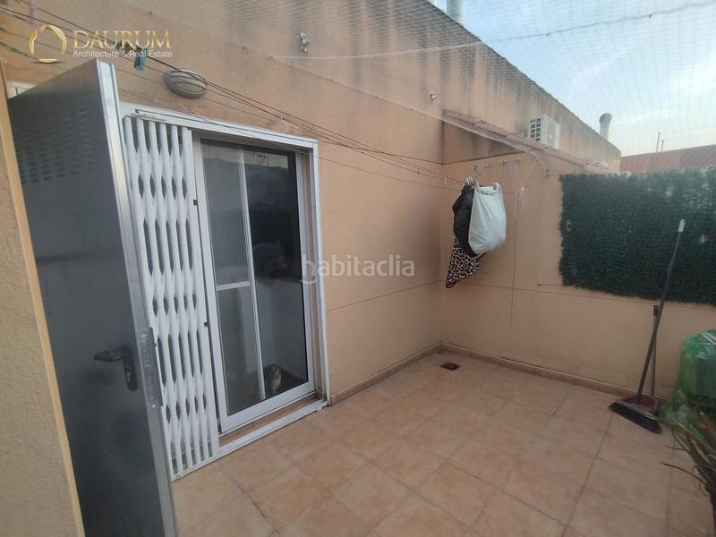 Foto 2d6bd77a-af5e-4497-91b3-7bdabfc547c1. Casa aparellada amb aparcament piscina a Almajada-Ravel Mutxamel