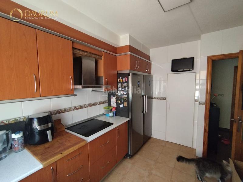 Foto 52daacd1-afc0-47be-9ce6-40bb18d106bf. Casa aparellada amb aparcament piscina a Almajada-Ravel Mutxamel