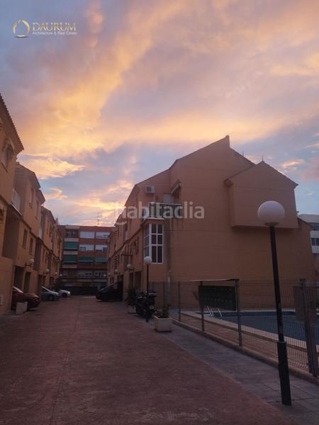 Foto 819d4b1f-c2ec-4cfa-aa71-078b92ddddf1. Casa aparellada amb aparcament piscina a Almajada-Ravel Mutxamel