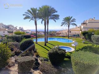 Casa aparellada  Granada. Estupendo chalet de 3 dormitorios en finestrat