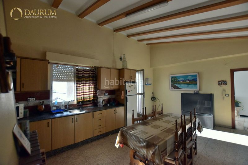 Foto 7c012de1-f1da-4b54-9bf2-7d7e917abc2f. Casa amb calefacció aparcament a San Crispín-Huerta Nueva-Estación Elda