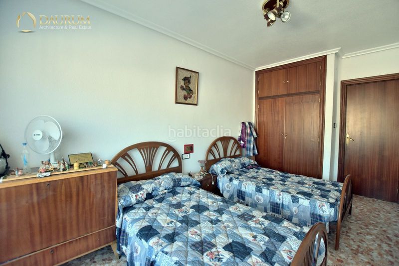 Foto b5fb2aae-0118-4c4b-ab1e-4b52c7b0b678. Casa amb calefacció aparcament a San Crispín-Huerta Nueva-Estación Elda