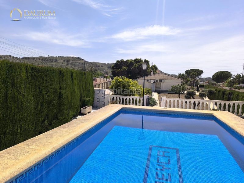Foto 04b7e58d-9912-4f97-bcc6-4cd7856082b1. Casa amb calefacció aparcament piscina a Busot