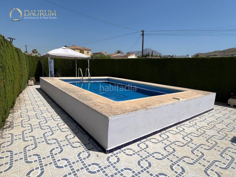 Foto f3c6f90b-f7f8-4107-8cdc-f49b4095da5e. Casa amb calefacció aparcament piscina a Busot