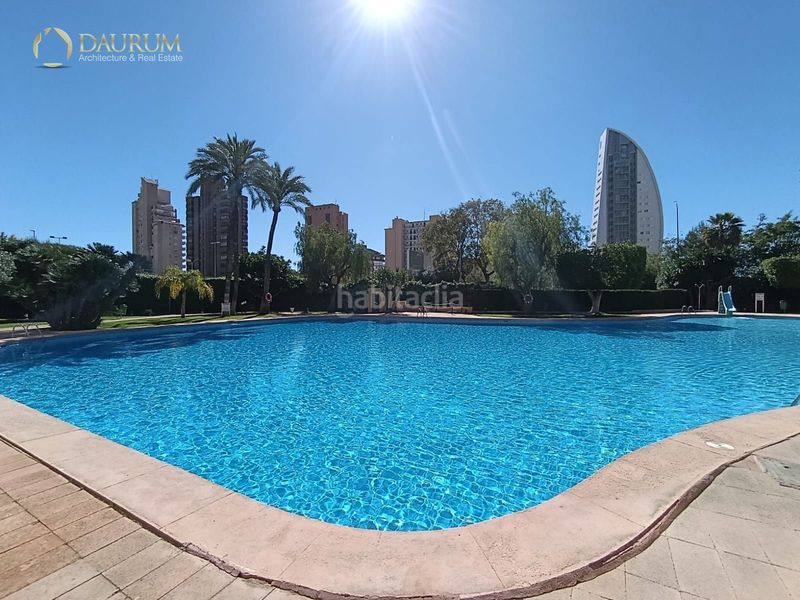 Foto 68986208-3f01-43f1-8cb9-d5dee067b29e. Pis amb piscina a Playa Poniente Benidorm