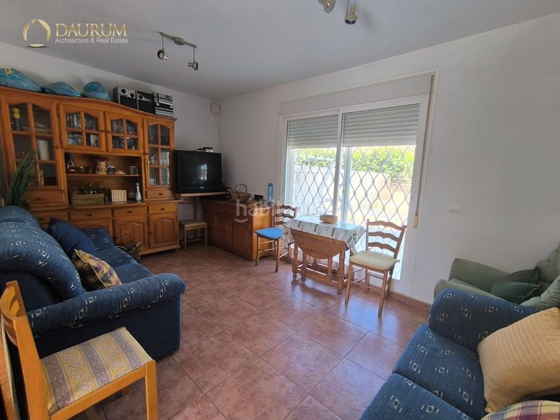 Foto 50bf5235-609e-4dd8-b3ef-8232e04d6eae. Casa aparellada amb aparcament a Aigües