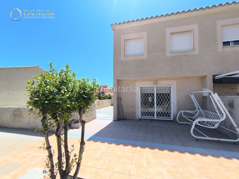 Foto 9f56b05b-f392-4451-94db-89b5b56d1a66. Casa aparellada amb aparcament a Aigües