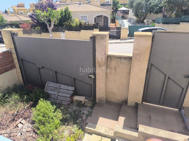 Foto de928464-6380-4411-a1e5-253002b76683. Casa aparellada amb aparcament a Aigües