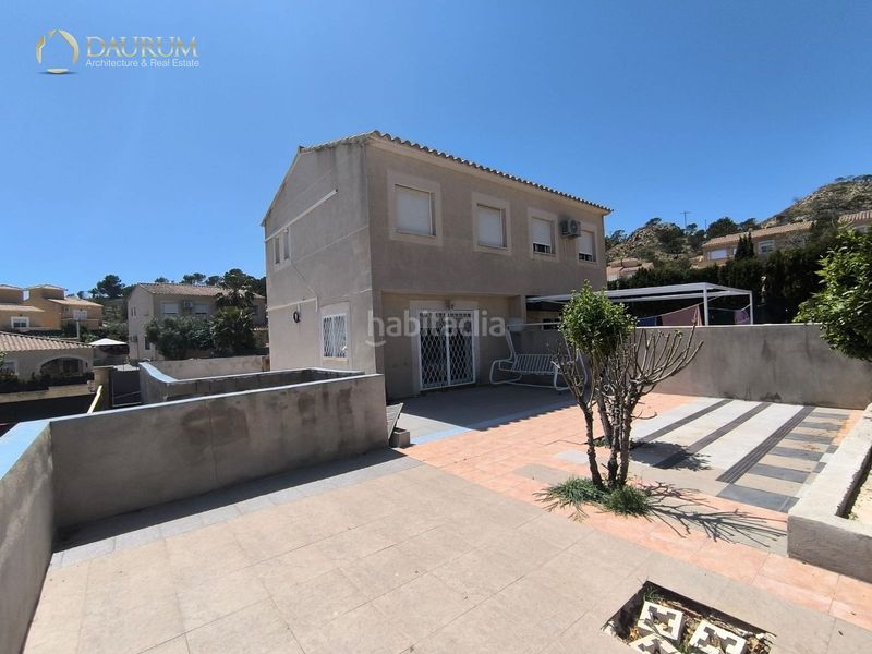 Foto fa41fe1e-ab5b-4946-9e6e-b3d3b9cf2918. Casa aparellada amb aparcament a Aigües