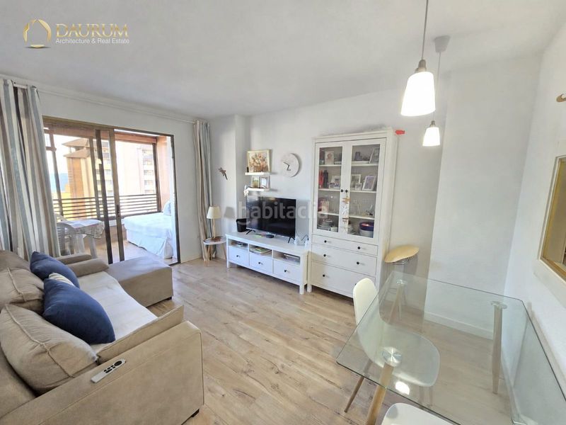 Foto bc5bd192-477b-4320-86f1-15ce6df7c3ba. Pis amb aparcament piscina a Playa Poniente Benidorm