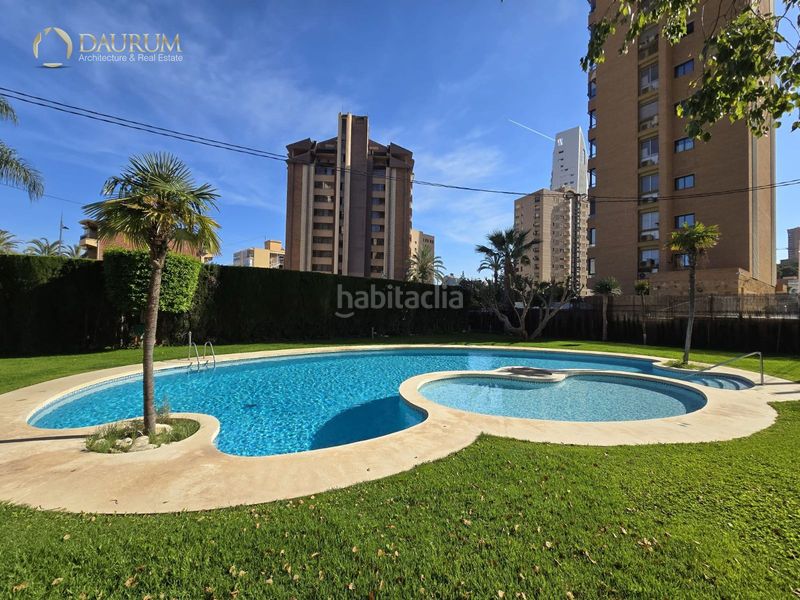 Foto dec7598f-3143-4f19-b208-90bd9278de64. Pis amb aparcament piscina a Playa Poniente Benidorm