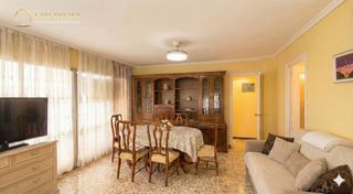 Pis  Paseo de las acacias. Fantástica vivienda en venta de 3 habitaciones en pueblo ponient