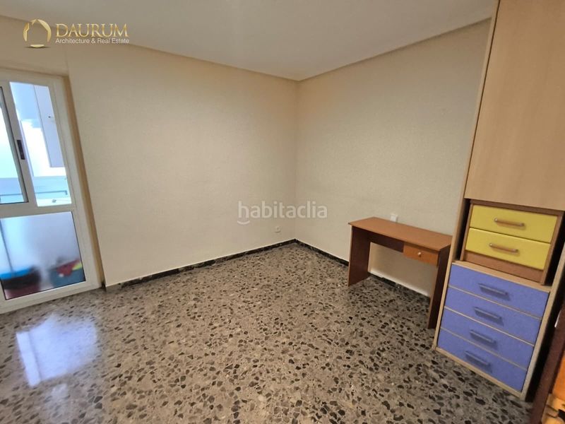 Foto f1d03c26-f4b6-43e5-9da4-be51a30f5e66. Pis a Carrús Oeste Elche / Elx