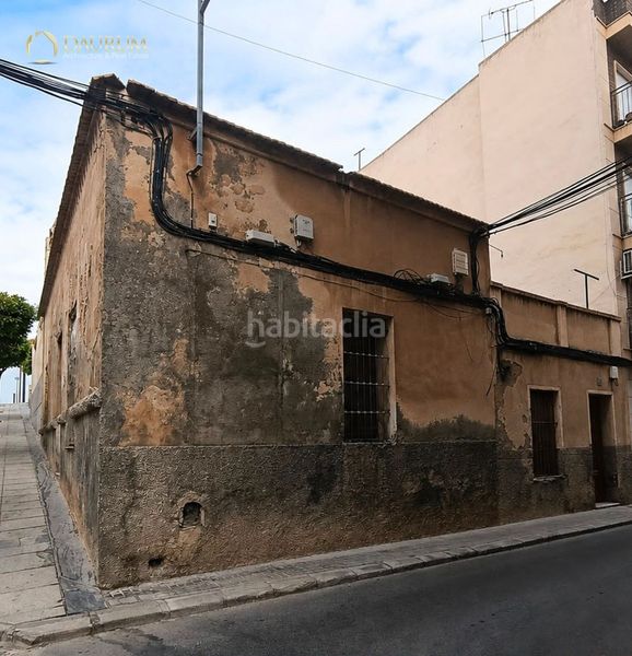 Foto f0ebe77f-454a-46fd-aaa9-7d2c8ce24133. Casa a Crevillente