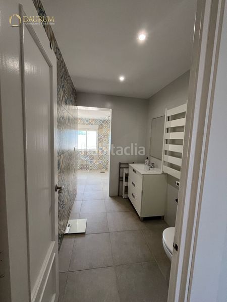 Foto 878945e9-aa87-4979-b112-590b3615130f. Casa amb calefacció aparcament piscina a Busot