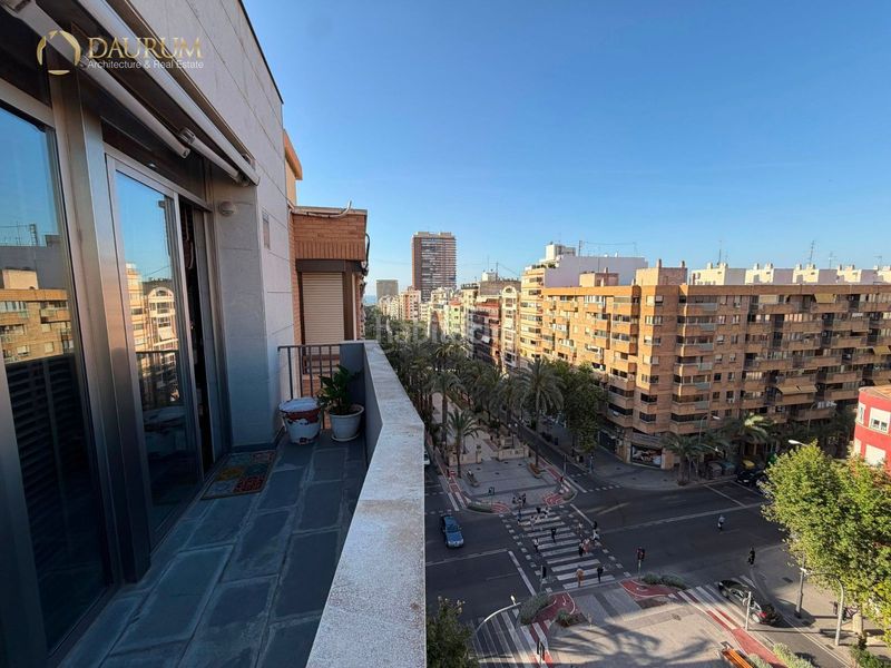 Foto f9cfffe2-55ab-46cb-958a-f66b8070e695. Àtic amb aparcament a Mercado Alicante