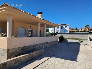 Casa  Partida bonalba. Fantástica vivienda en venta de 3 habitaciones en busot