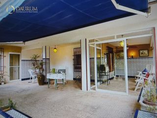 Chalet  Baya-alta. Maravillosa vivienda en venta de 4 habitaciones en las bayas de