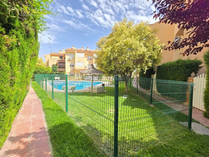 Foto 65a5fc8b-3750-4f64-ba8a-a70128e804e7. Casa adossada amb aparcament piscina a Villamontes-Boqueres Sant Vicent del Raspeig