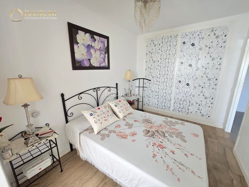Foto b1226a1c-6d43-4f51-b28a-390b6d2fb576. Casa adossada amb aparcament piscina a Villamontes-Boqueres Sant Vicent del Raspeig